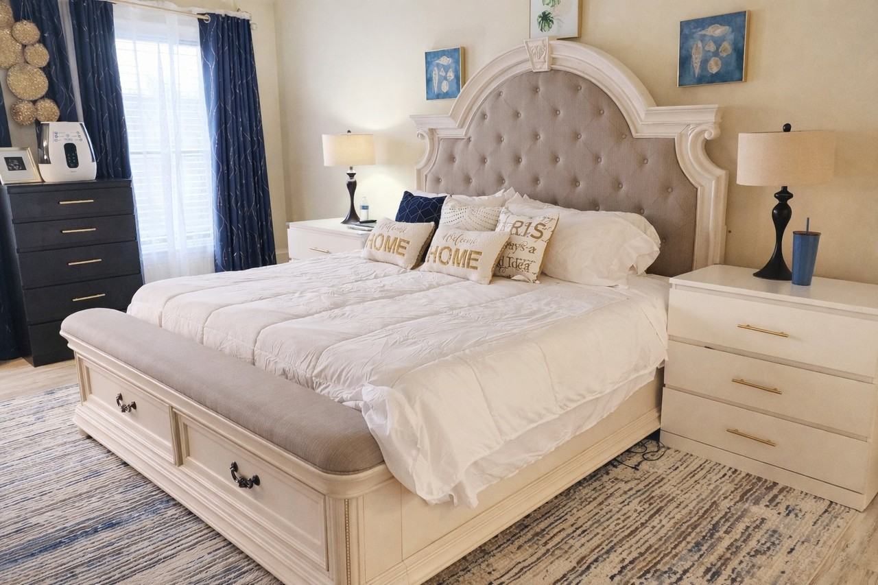 11401 Rolling Green Pl - Photo 4 of 17