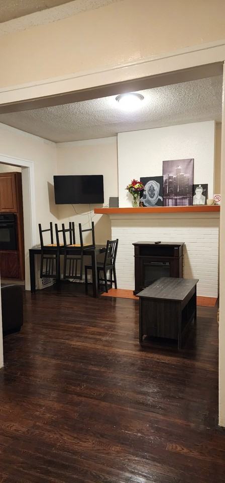 8410 Brush St - Photo 5 of 8