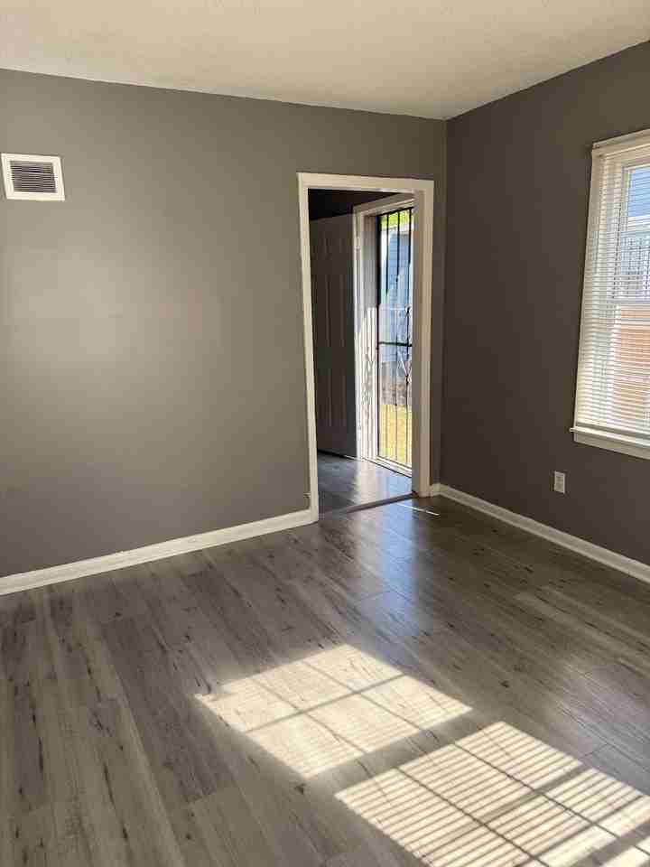 3394 Pine Ridge Ln - Photo 2 of 10