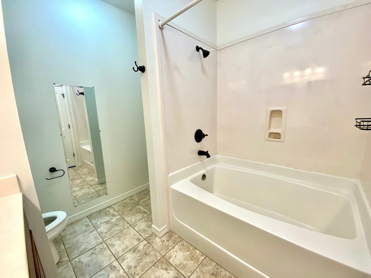 771 Wesley Ave - Photo 2 of 11