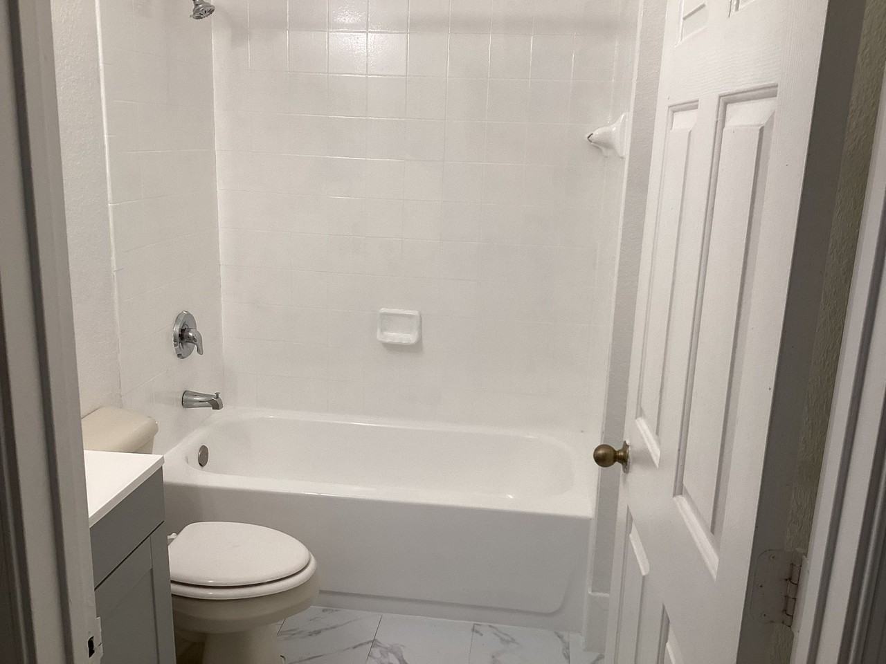 2736 Seroad #18 - Photo 5 of 16