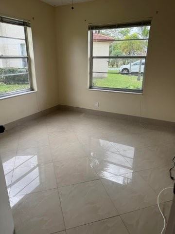 9921 Three Lakes Cir - Photo 6 of 8