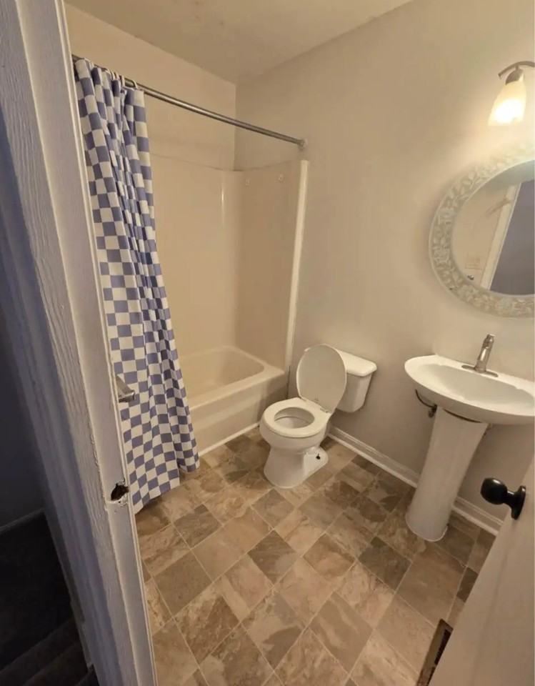 300 Red Oak Dr #MAIN - Photo 6 of 11