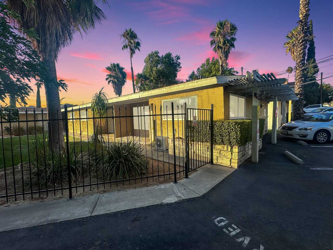 4567 Main St - Photo 2 of 11