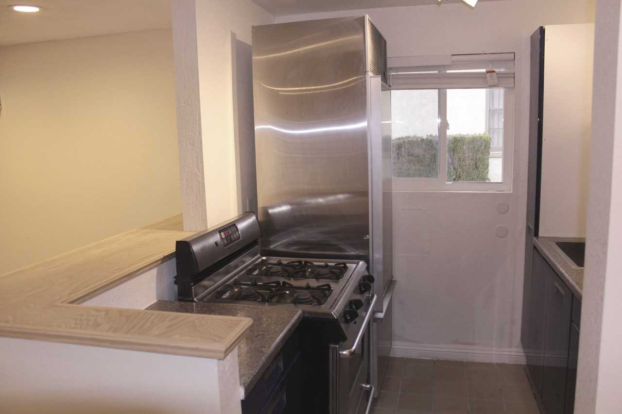 4567 Main St - Photo 5 of 11