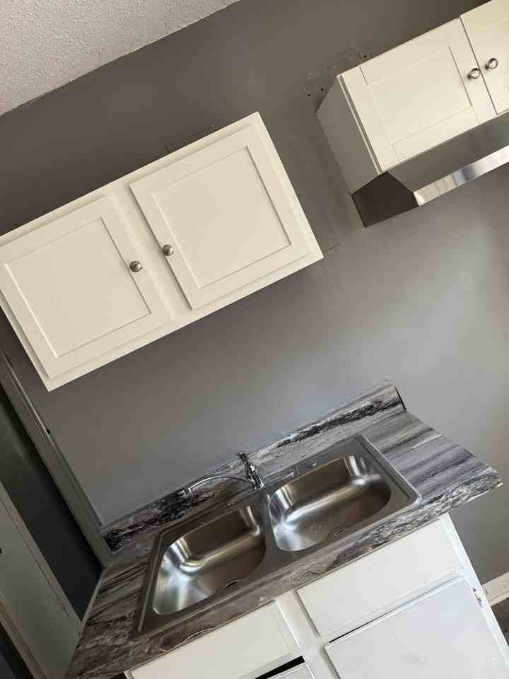 1530 Hamilton St #NA - Photo 2 of 7