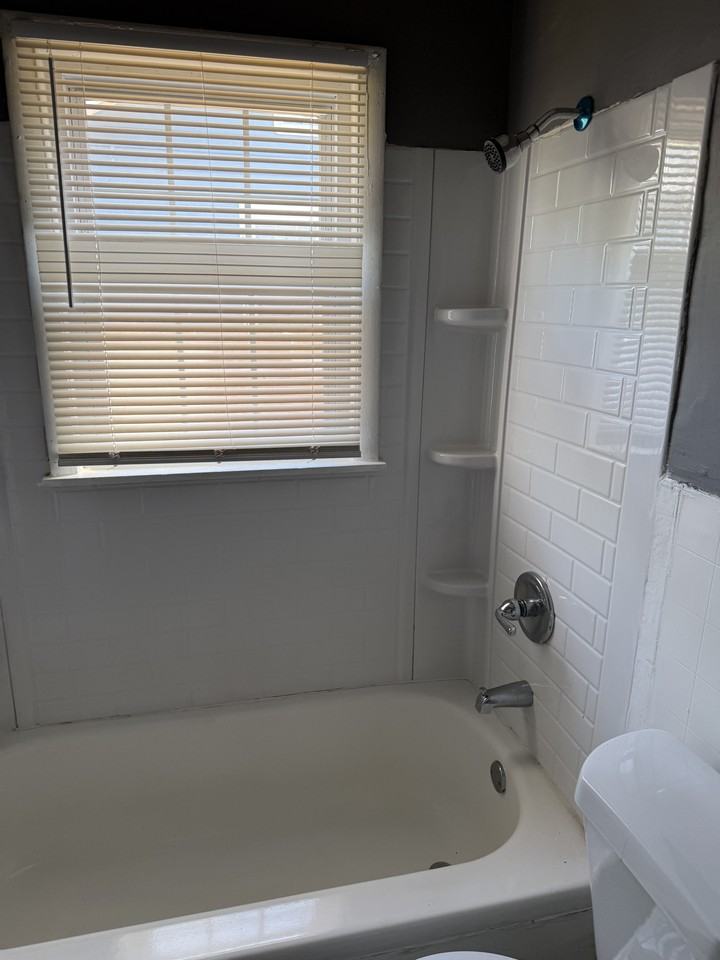 1530 Hamilton St #NA - Photo 5 of 7