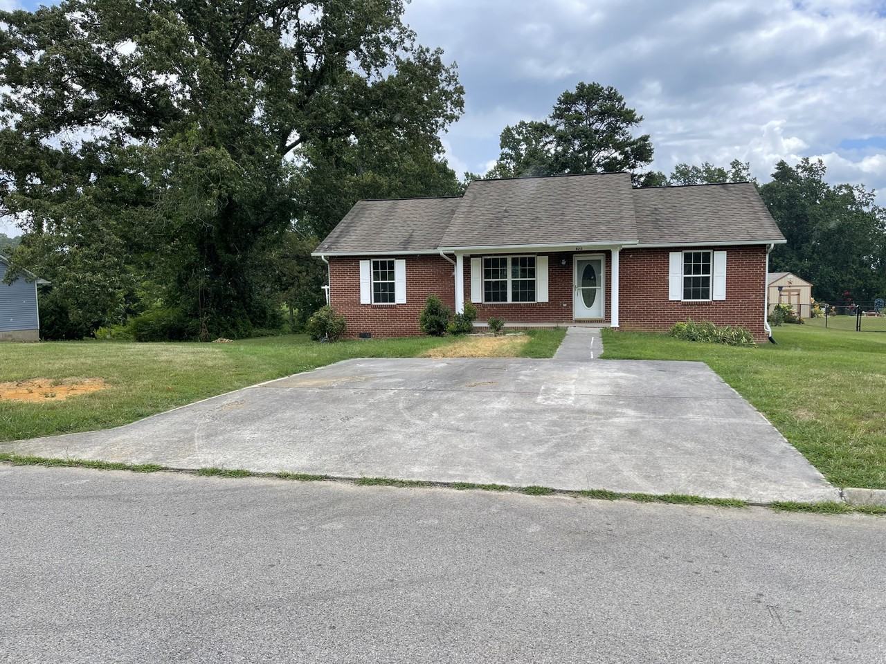 825 Quiet Oaks Way #NA