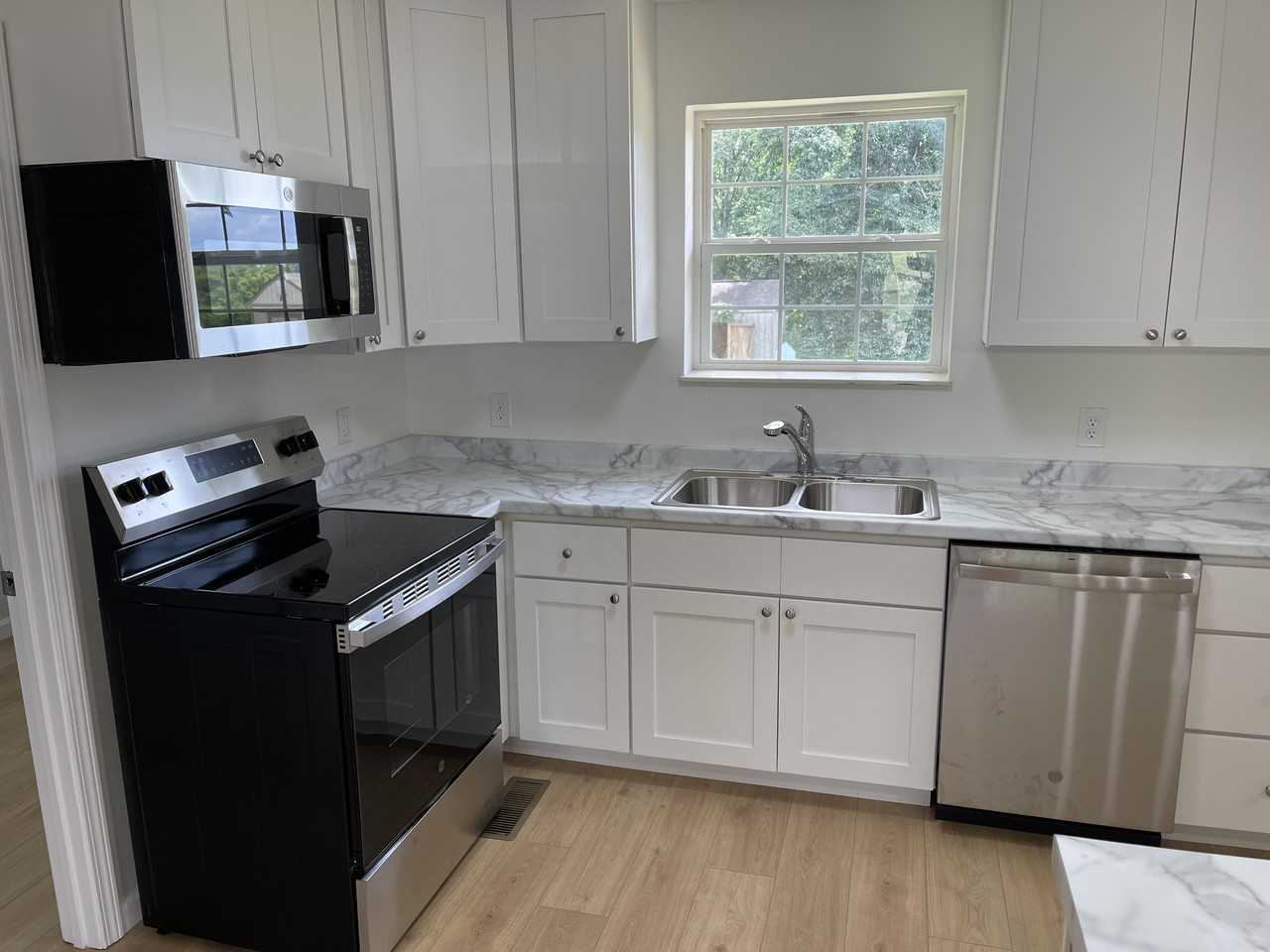 825 Quiet Oaks Way #NA - Photo 4 of 25