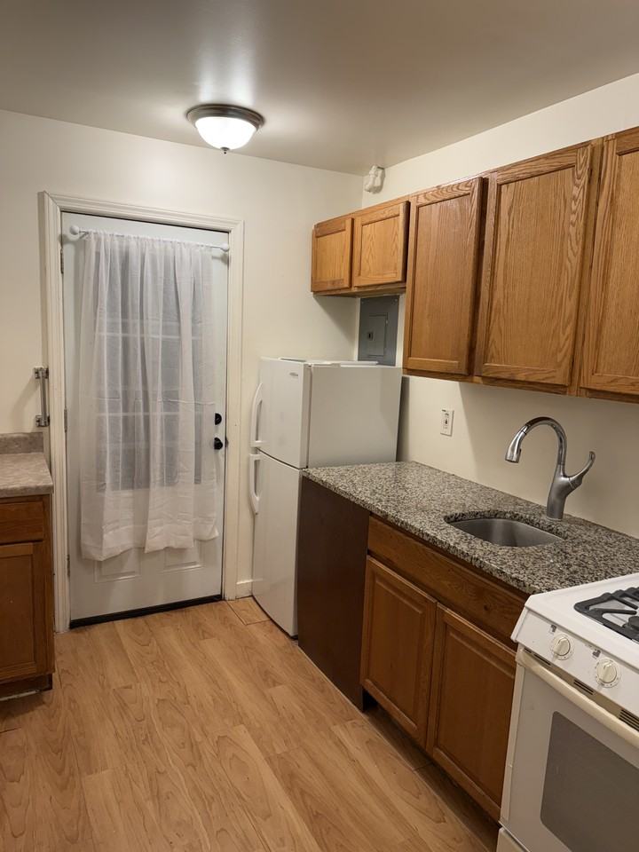 5637 Walker Ave #5637 - Photo 4 of 8