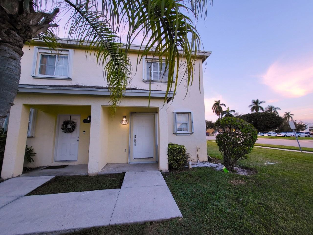 19340 Sw 103rd Ct #19340 - Photo 2 of 23