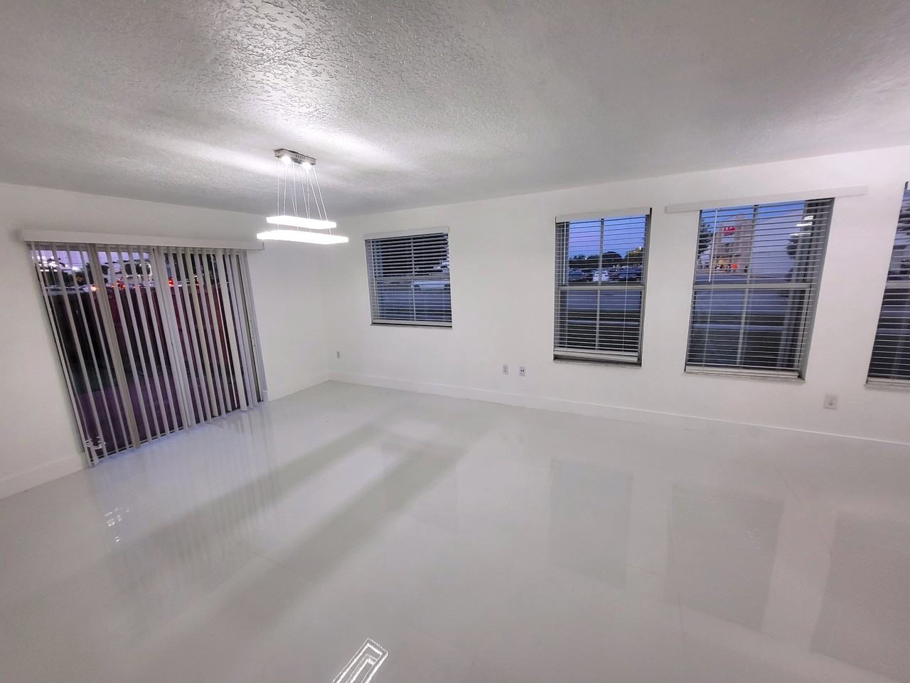 19340 Sw 103rd Ct #19340 - Photo 5 of 23