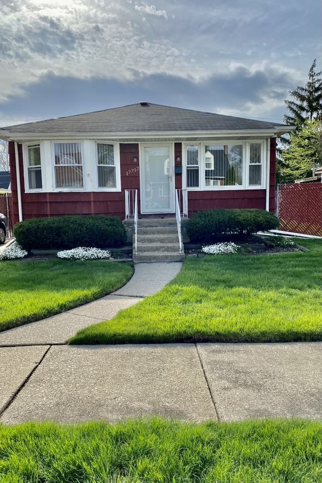 17712 Community St #NA