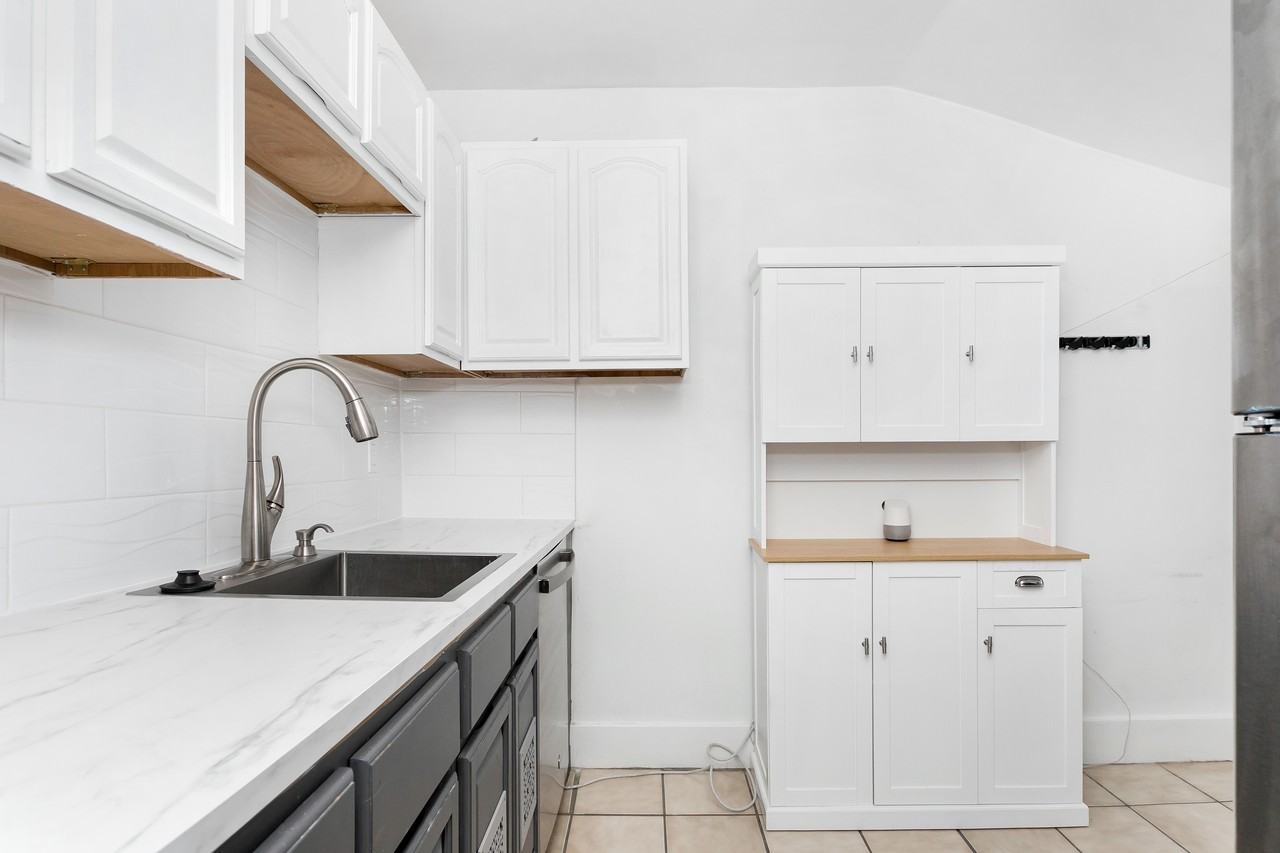 552 E Saratoga St - Photo 3 of 25