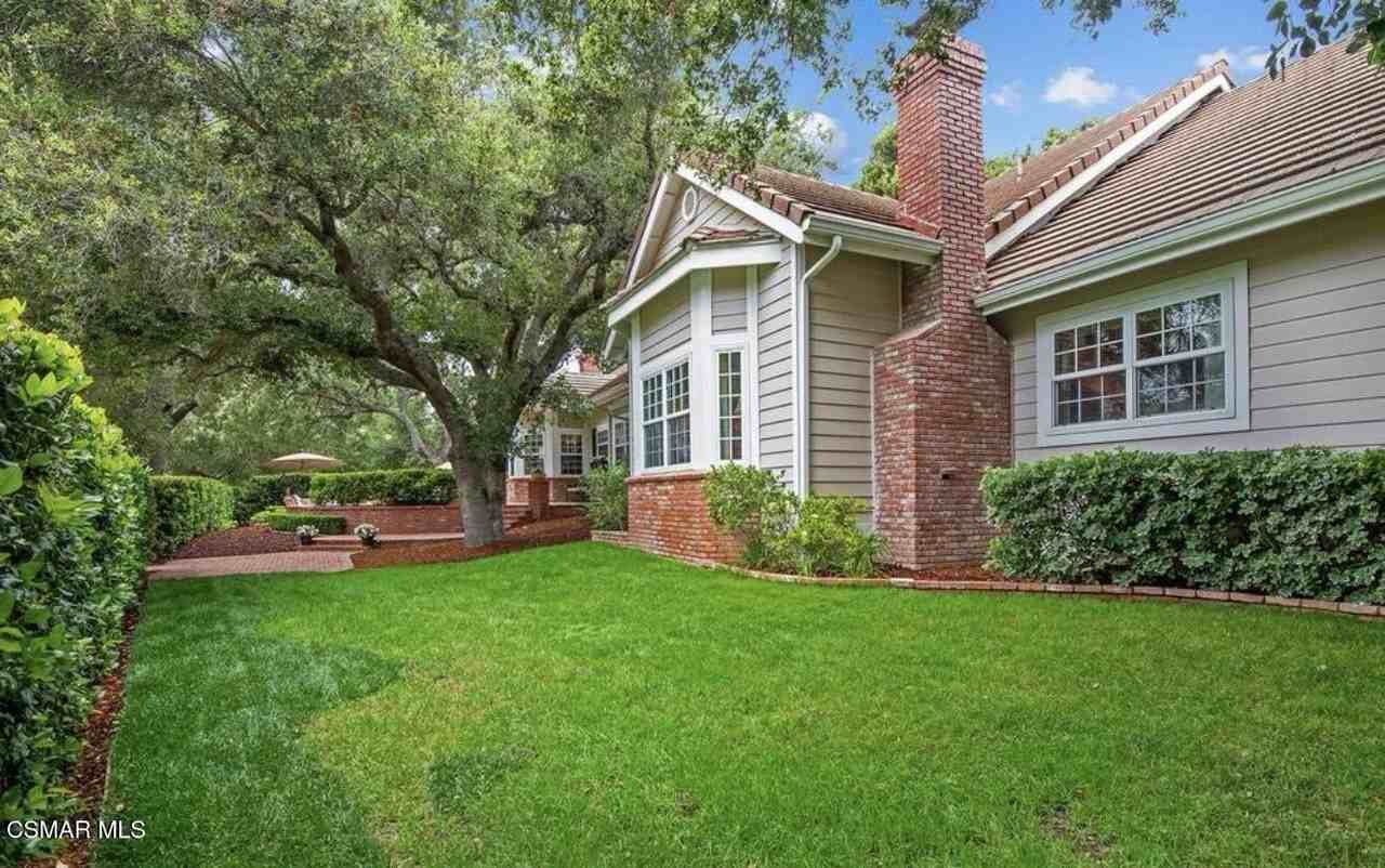 5390 Long Shadow Ct - Photo 3 of 23