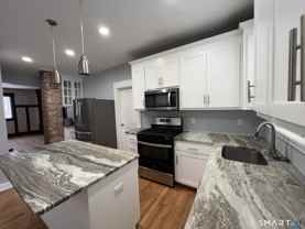 1546 Whitney Ave - Photo 1 of 1