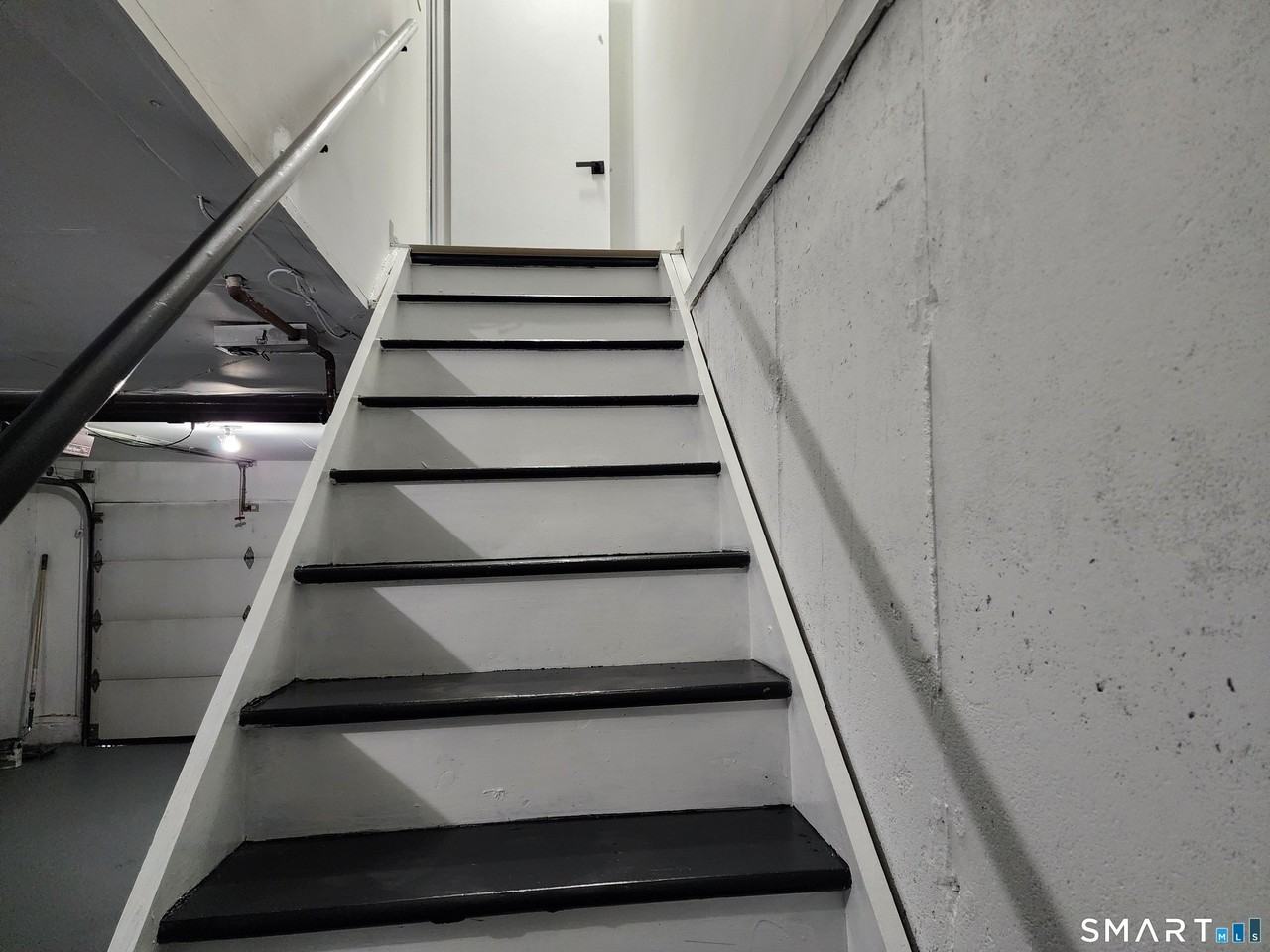 109 Blackstone Vlg #109 - Photo 2 of 10