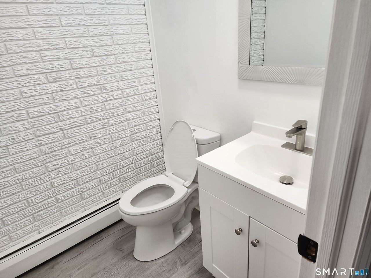 109 Blackstone Vlg #109 - Photo 4 of 10