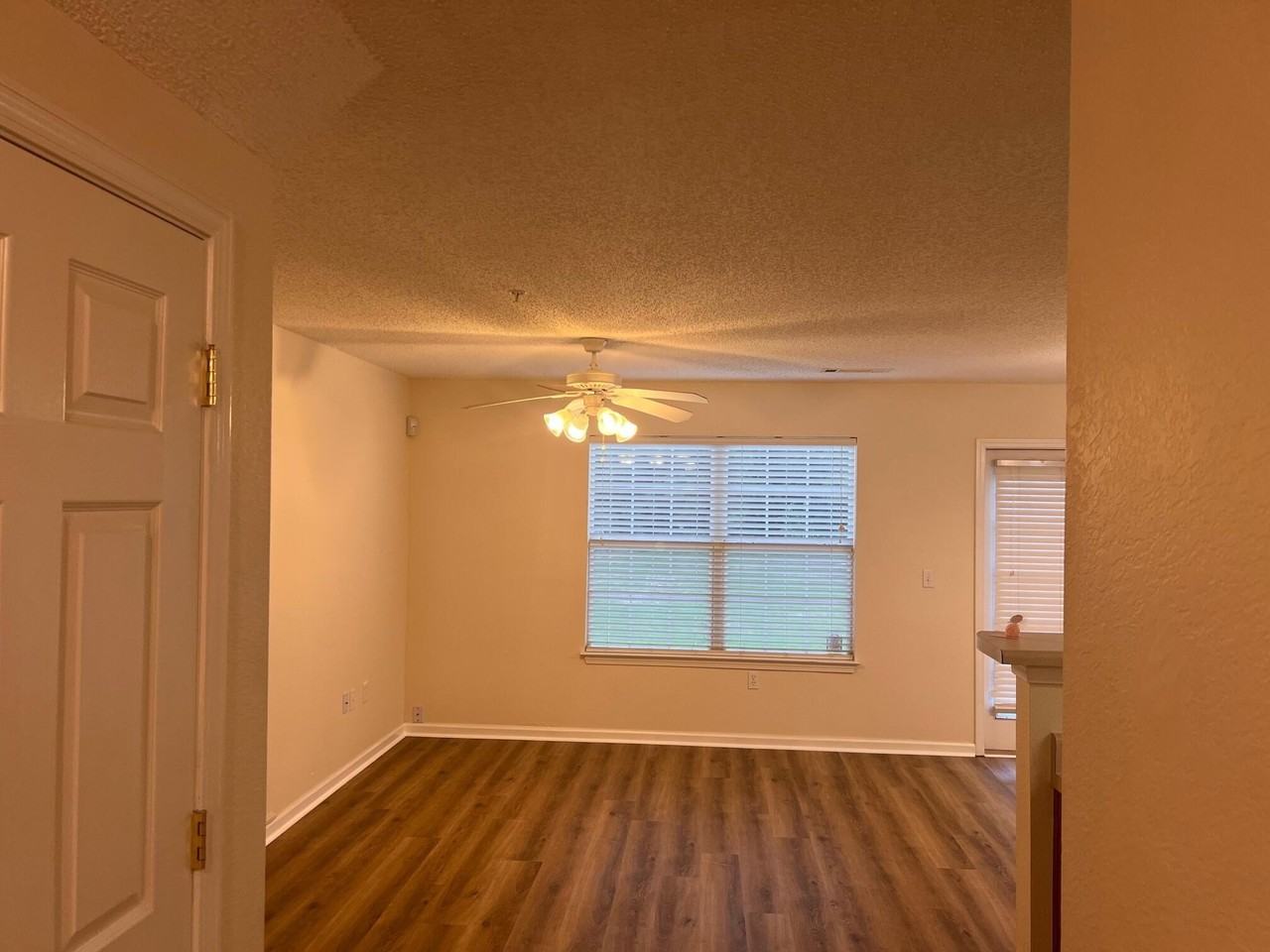 240 Swaying Pine Ct - Photo 3 of 14