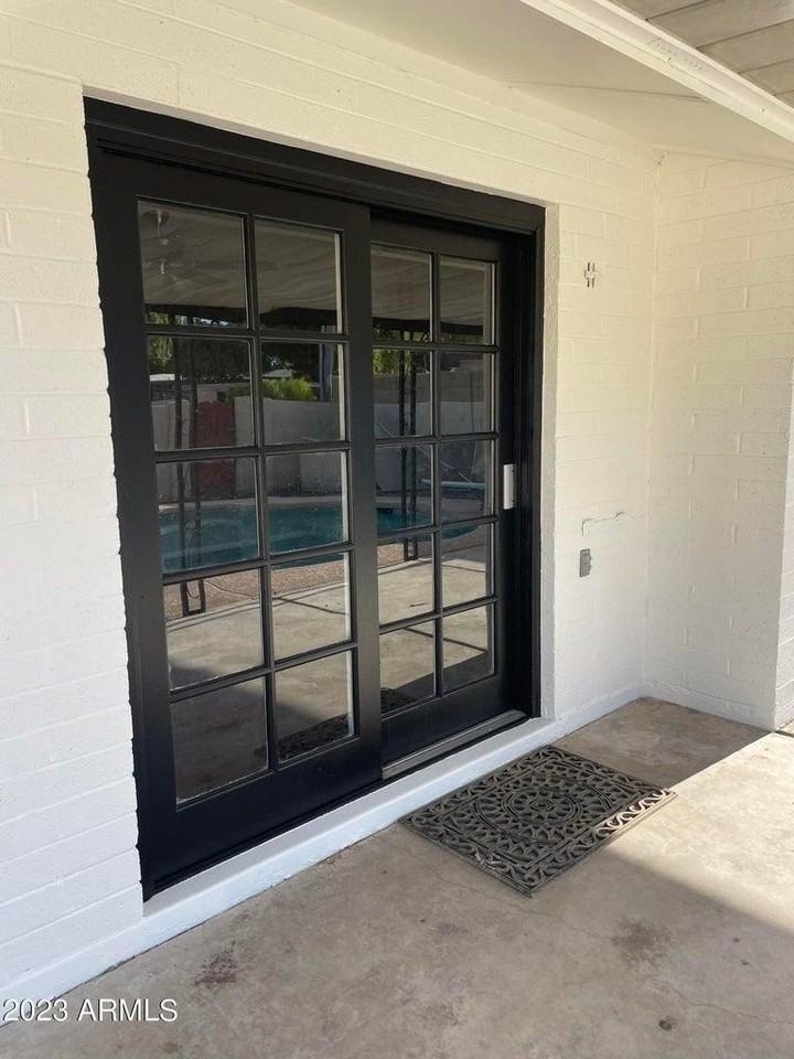 1600 E Laguna Dr - Photo 6 of 13