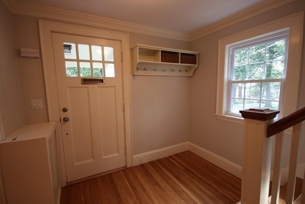 30 Farmcrest Ave - Photo 3 of 14