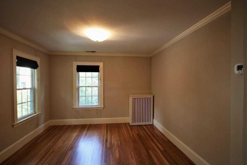 30 Farmcrest Ave - Photo 7 of 14