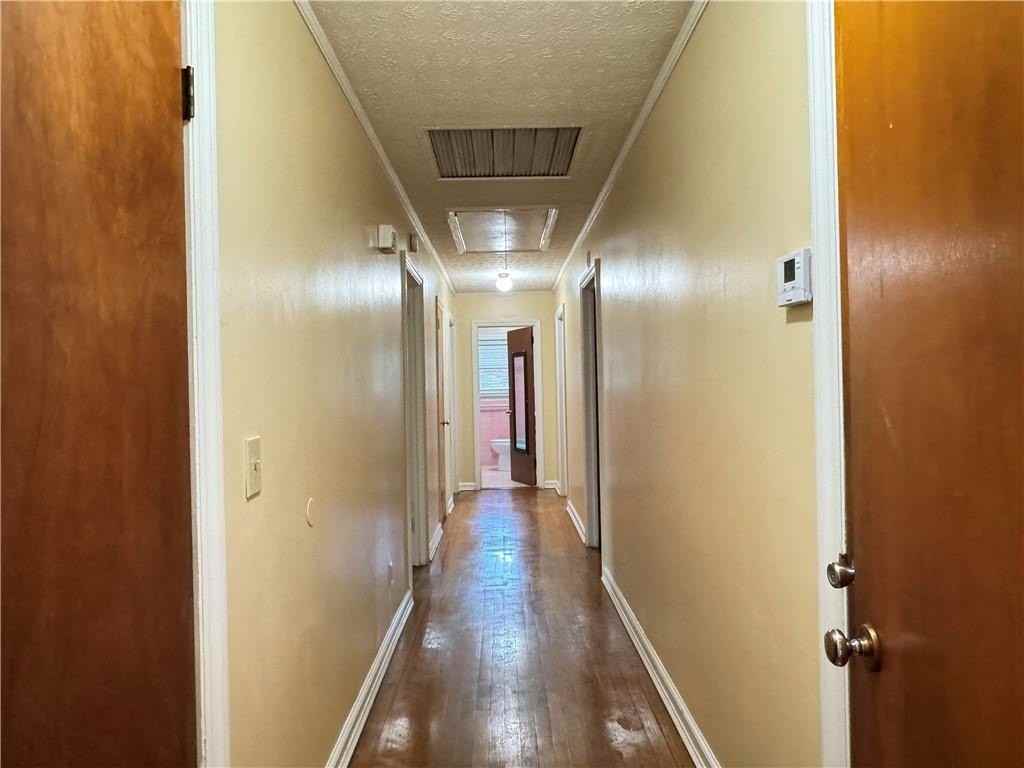 222 Pineview Dr - Photo 7 of 16