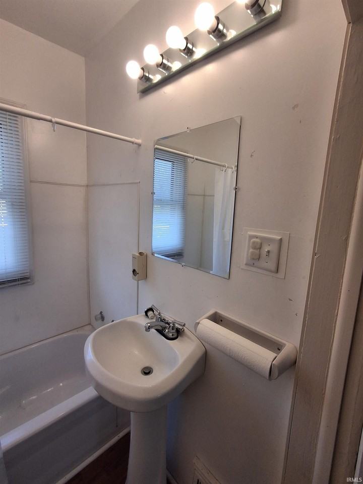 2801 Pennsylvania St - Photo 6 of 16