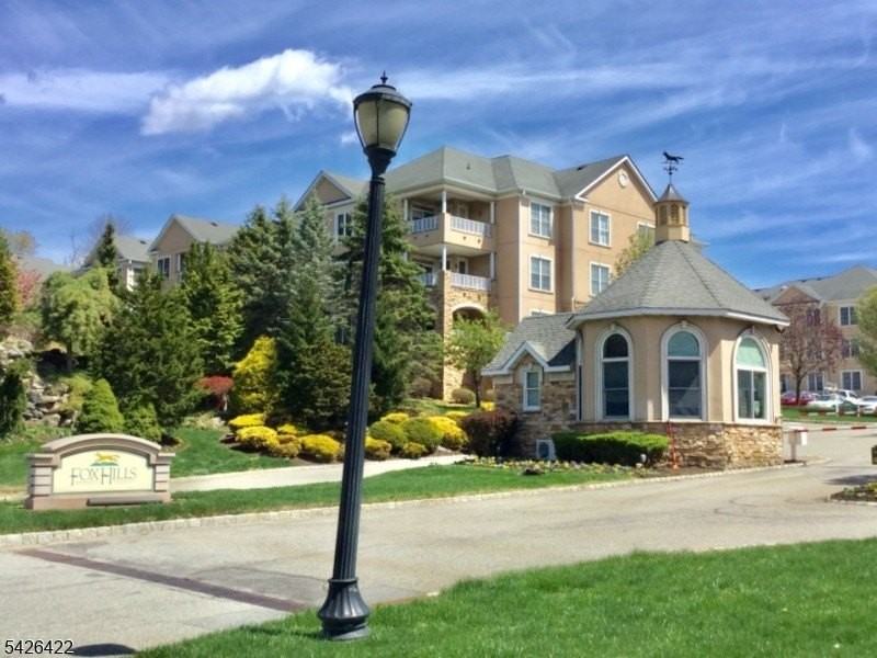 2112 Clinton Ln #2112 - Photo 2 of 30