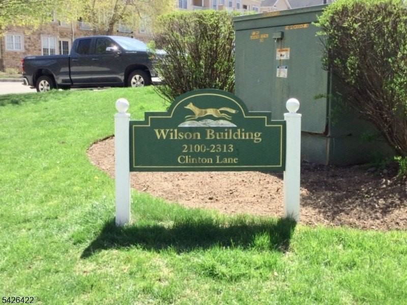 2112 Clinton Ln #2112 - Photo 4 of 30