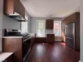 featured image of 31 Diller Ave