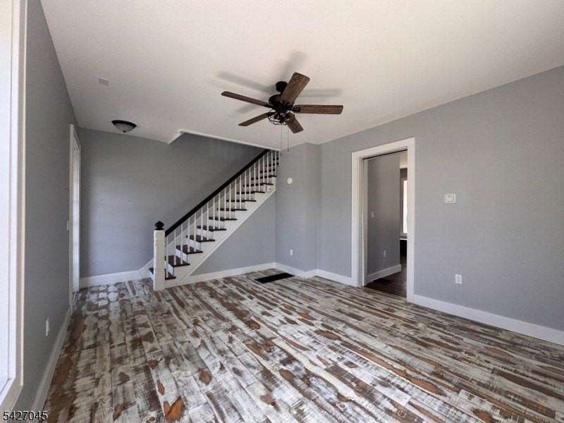 31 Diller Ave - Photo 7 of 21