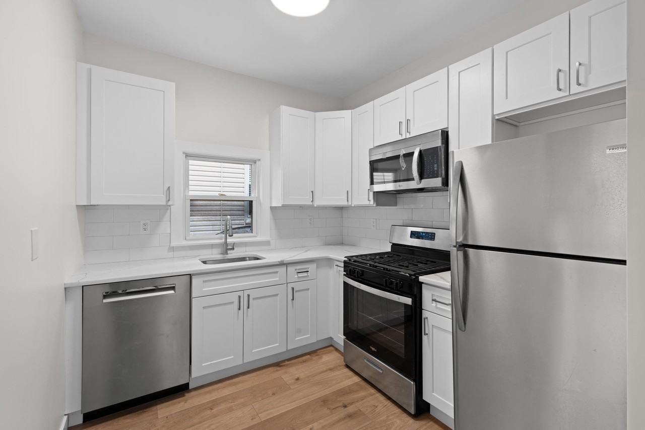3 Edison Pl #1