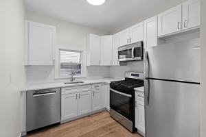 featured image of 3 Edison Pl #1
