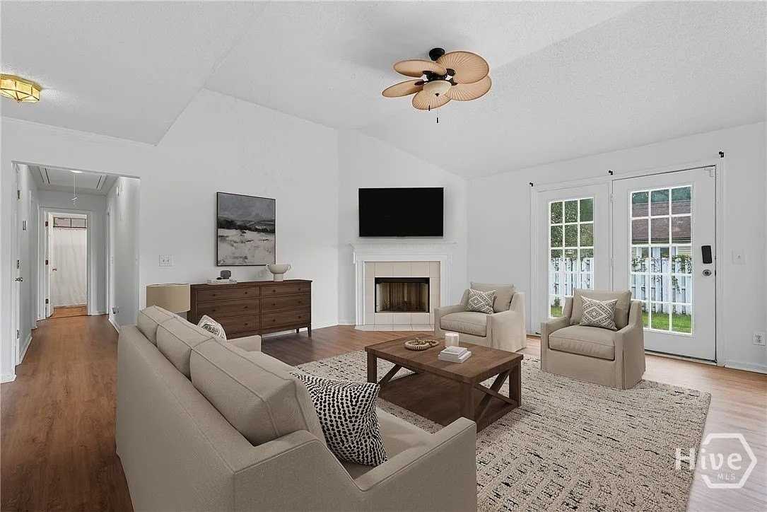 110 Katama Way - Photo 2 of 20