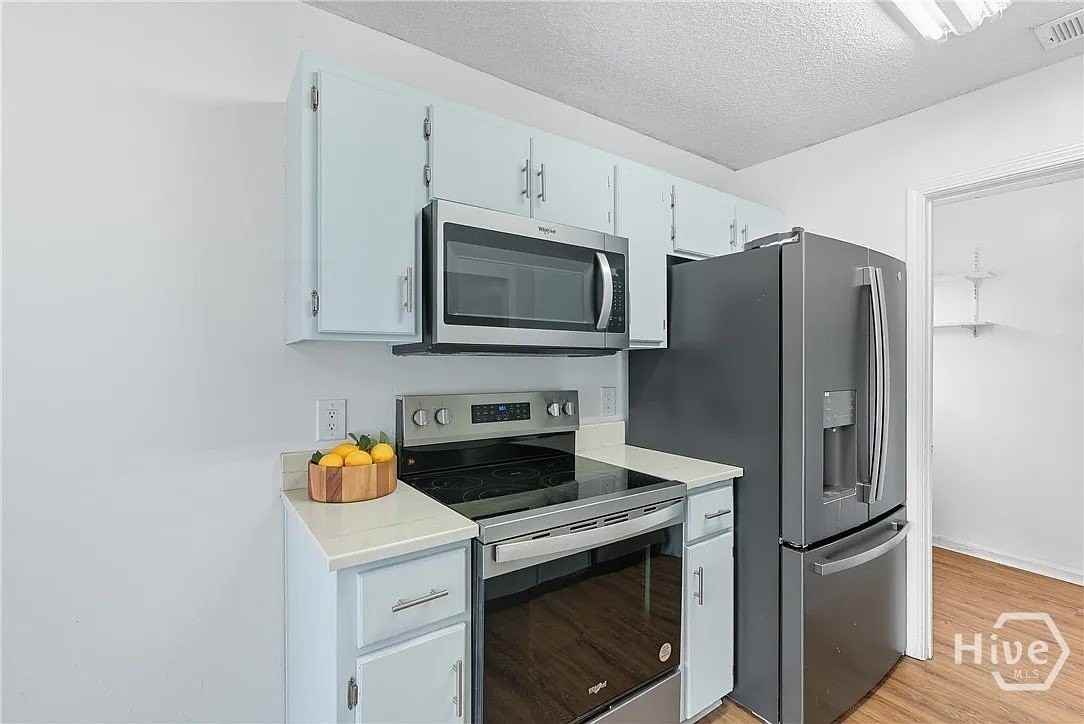 110 Katama Way - Photo 7 of 20