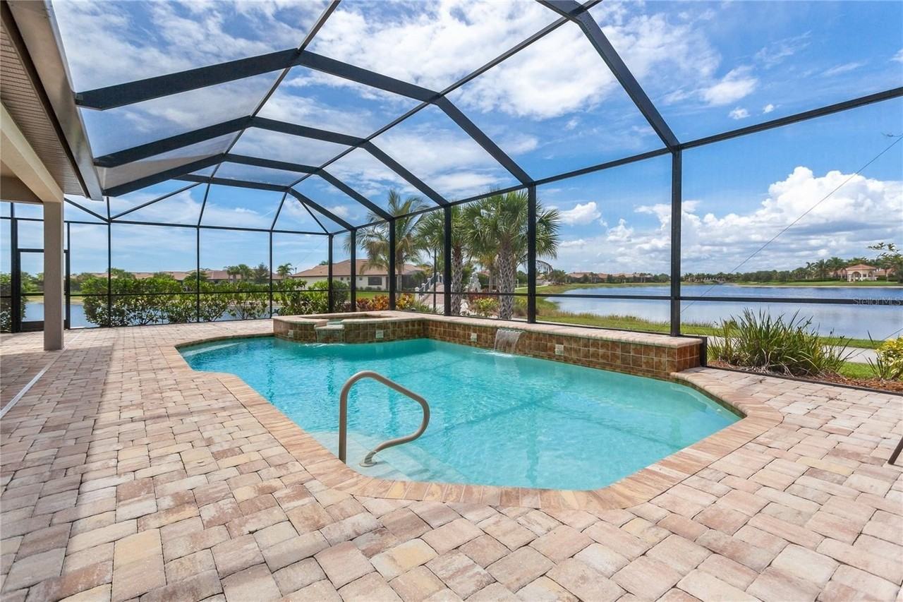 19011 Formosa St - Photo 2 of 50