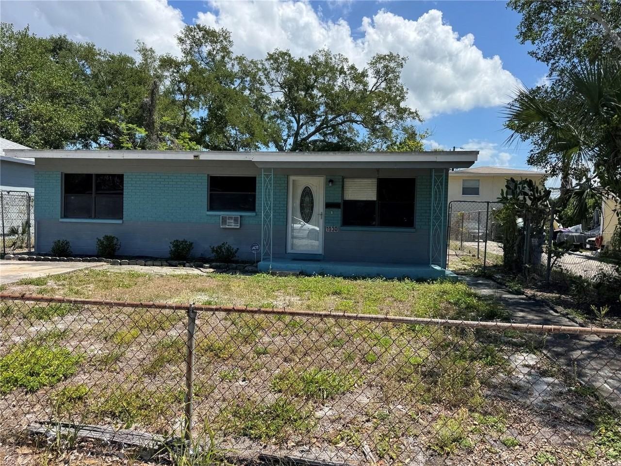 1930 Walton St S - Photo 3 of 29