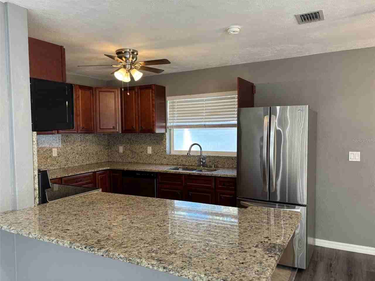 4940 Shell Stream Blvd - Photo 3 of 23