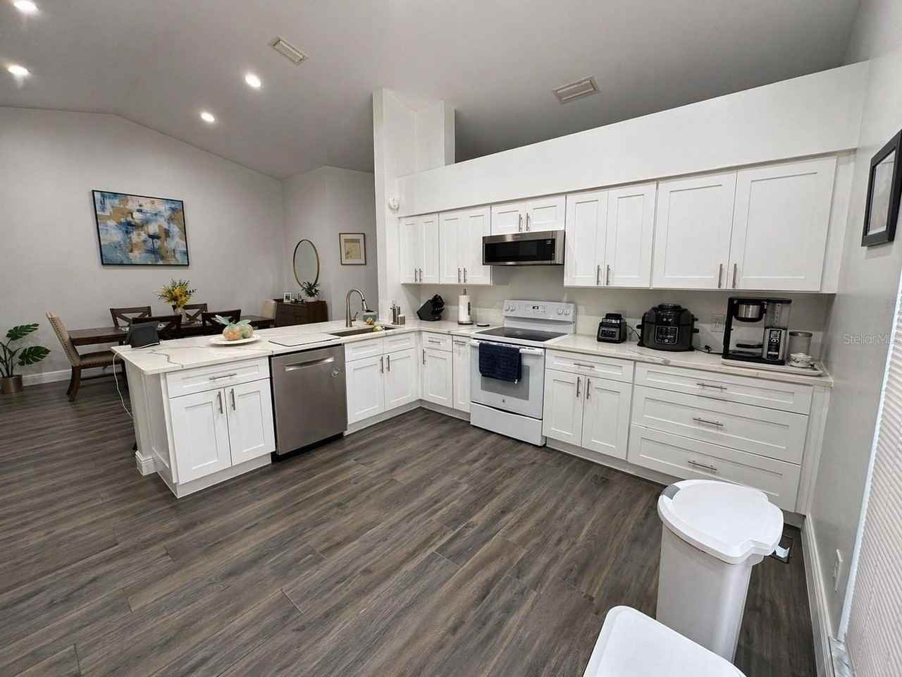 1208 Tiger Wood Ct - Photo 2 of 13