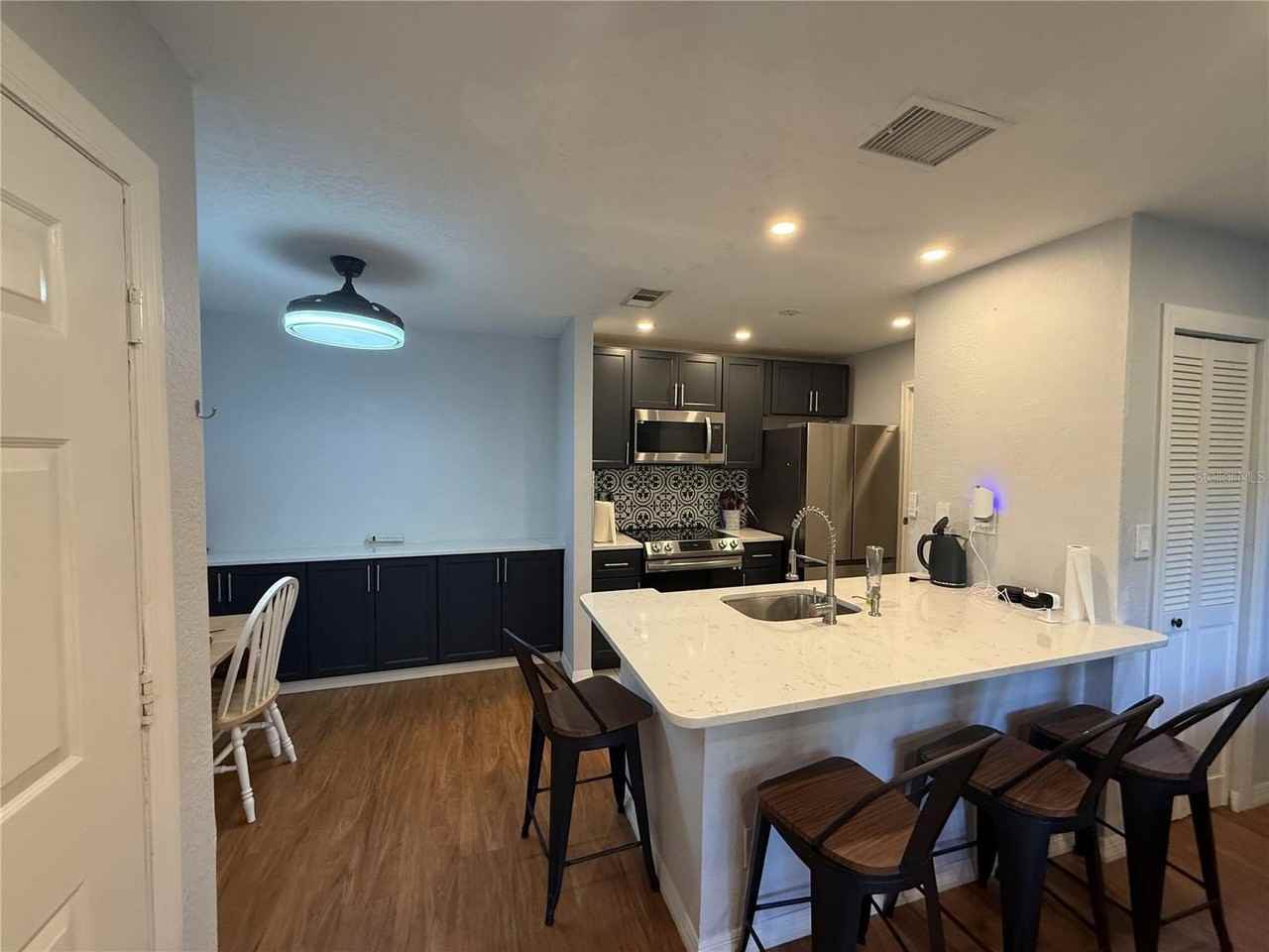 1400 Gandy Blvd N #703 - Photo 2 of 27