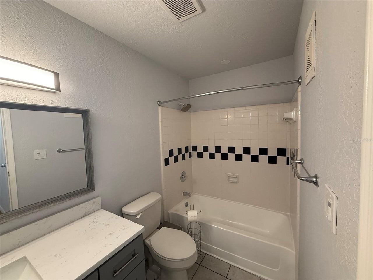 1400 Gandy Blvd N #703 - Photo 7 of 27