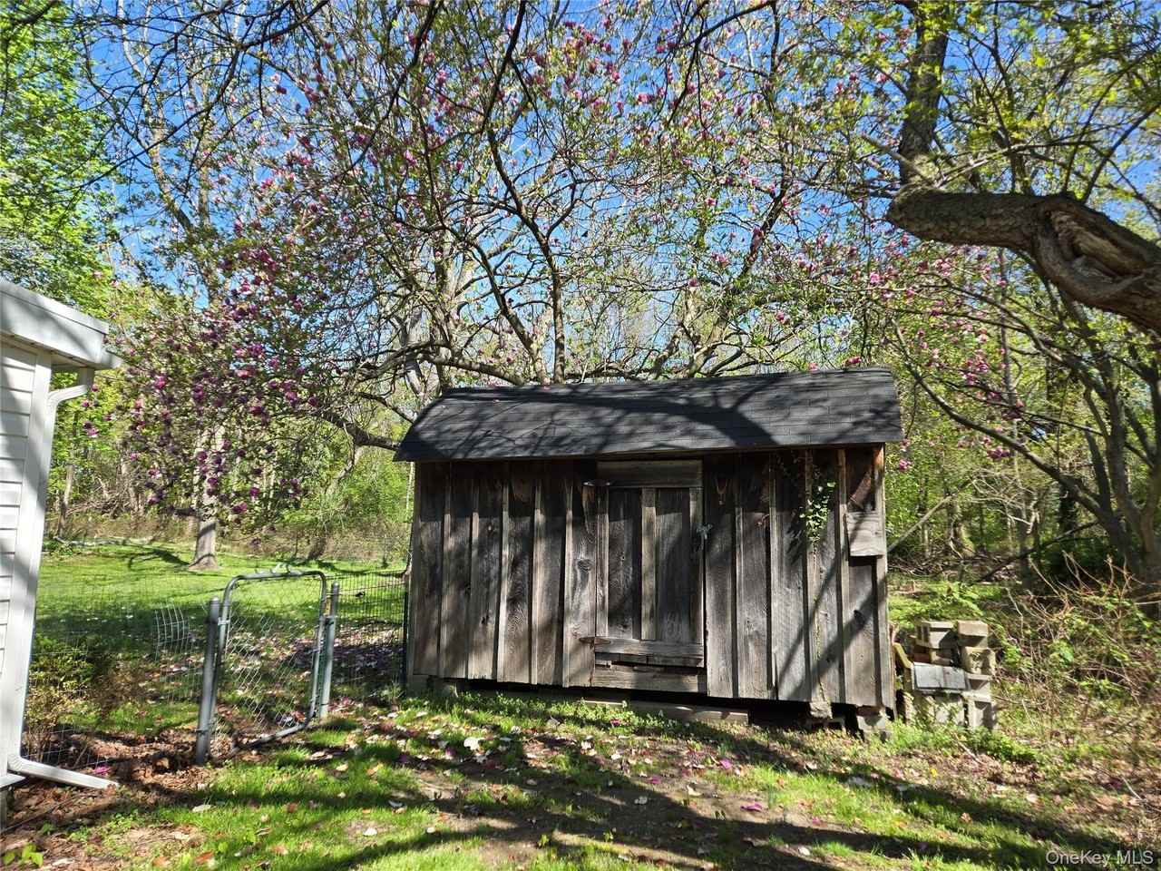 542 W Broadway - Photo 6 of 15