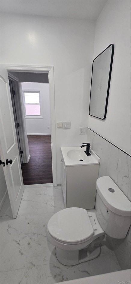 452 S 1st Ave #2 - Photo 4 of 8