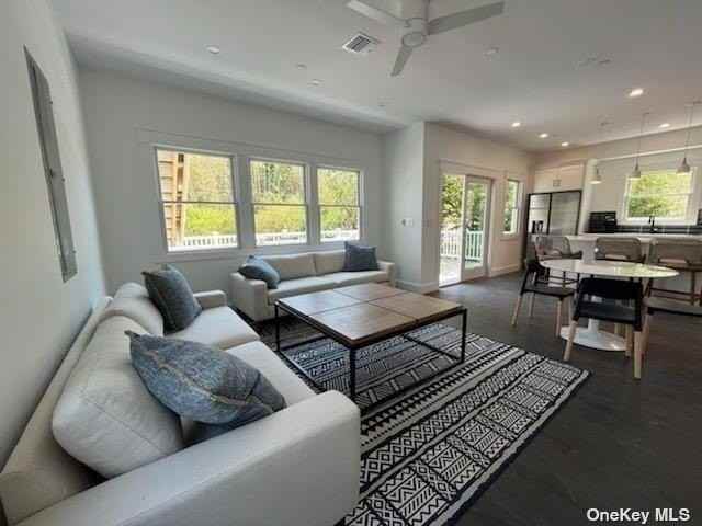 570 Bayberry Walk - Photo 4 of 9