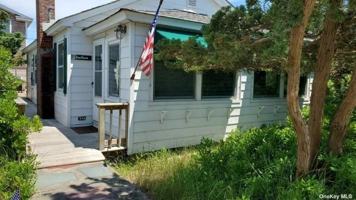featured image of 250 Cottage Walk