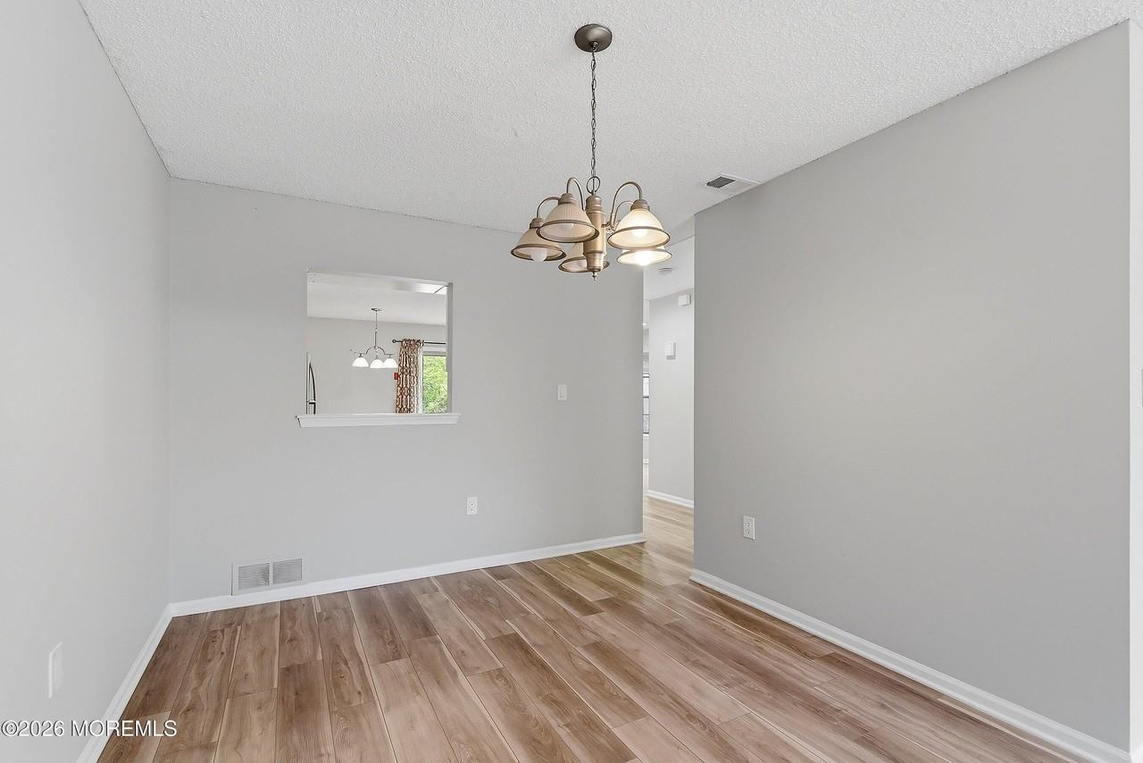 5 Whistler Dr #8 - Photo 6 of 29