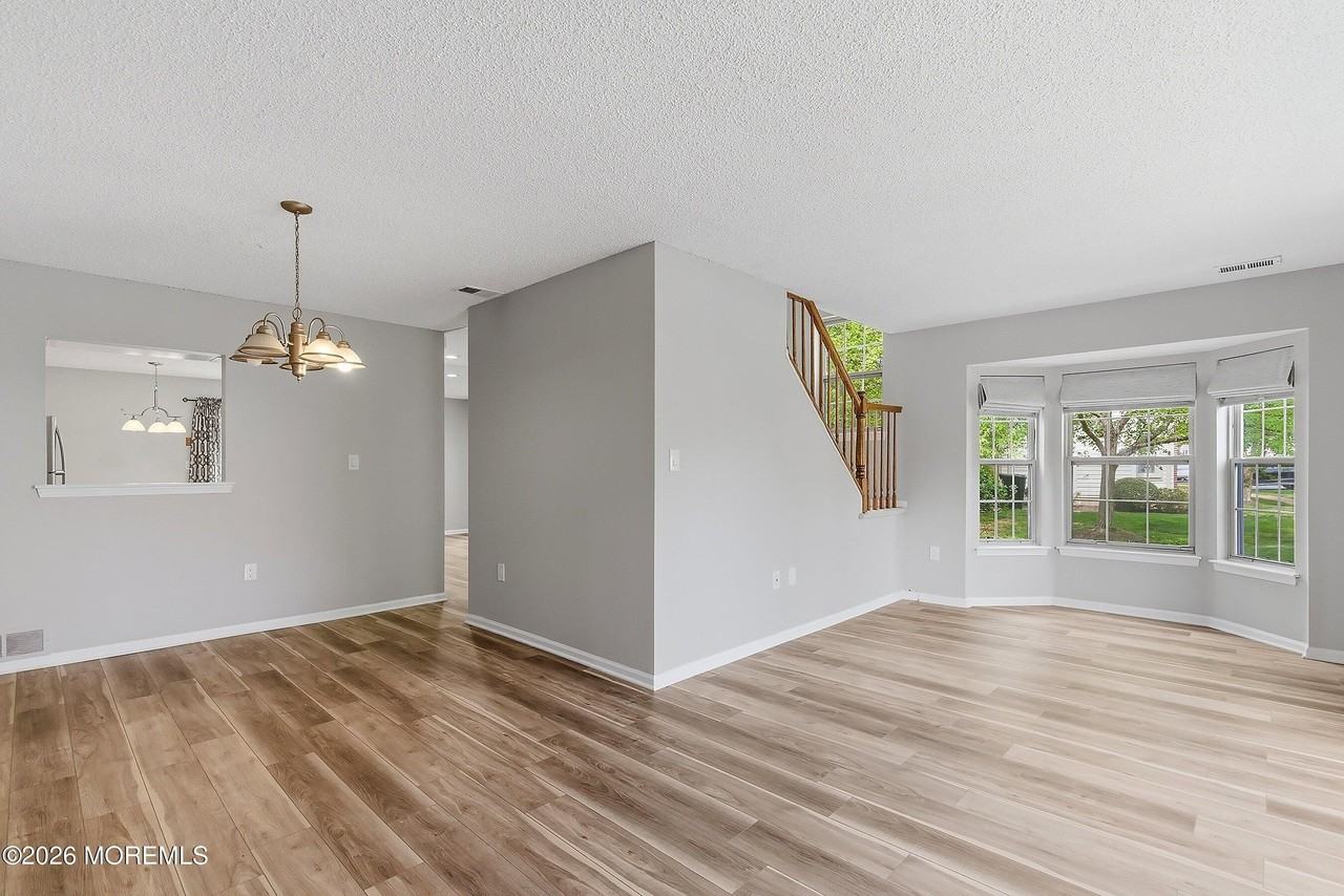 5 Whistler Dr #8 - Photo 7 of 29