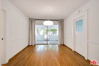 729 9th St - Photo 5 of 8