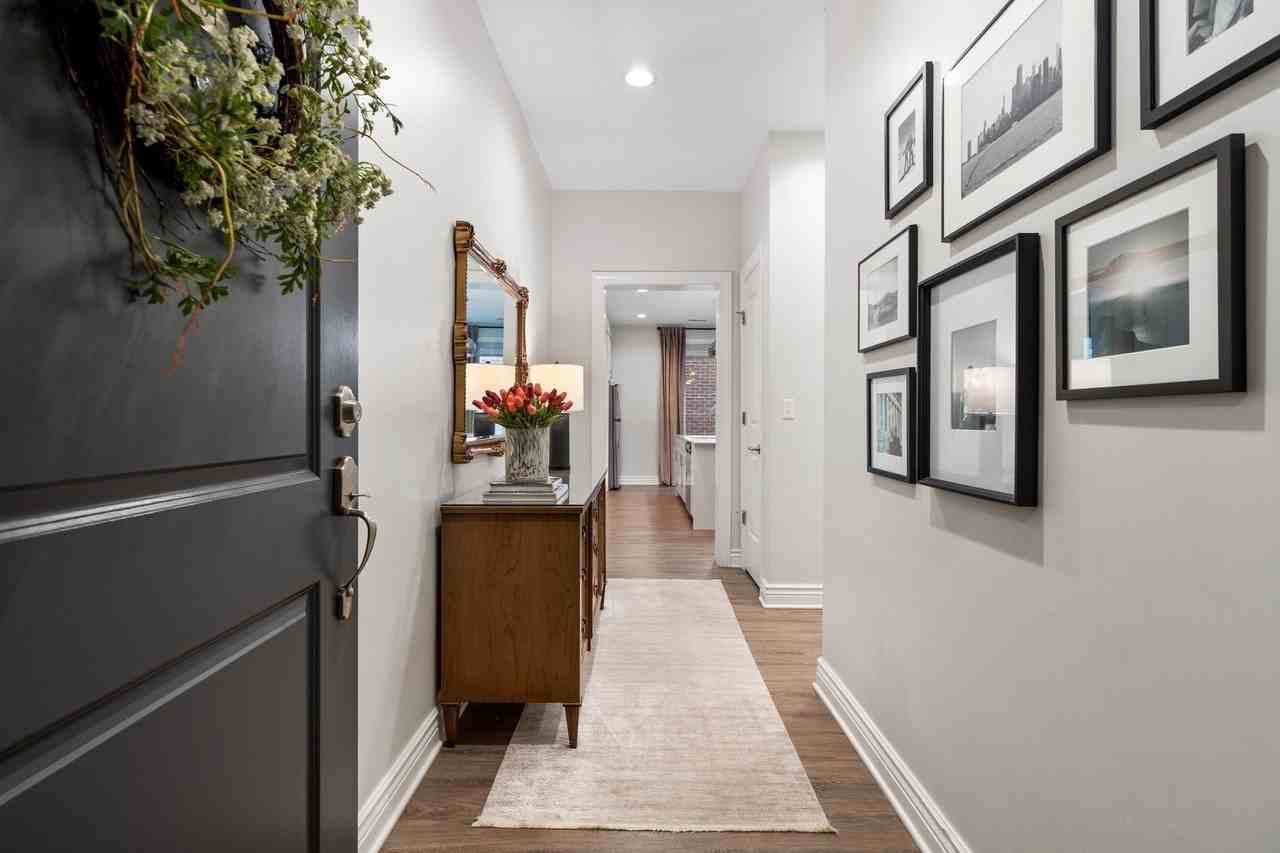 1455 N Wieland St #301 - Photo 2 of 17